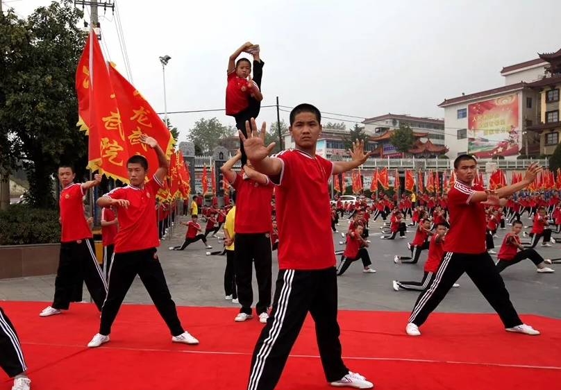 把孩子送到河南文武学校好吗?小孩子去武校好不好？