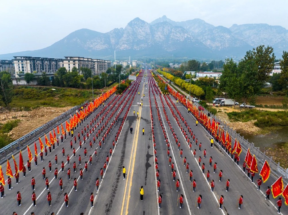 登封少林武校招生电话?少林小龙武校联系电话