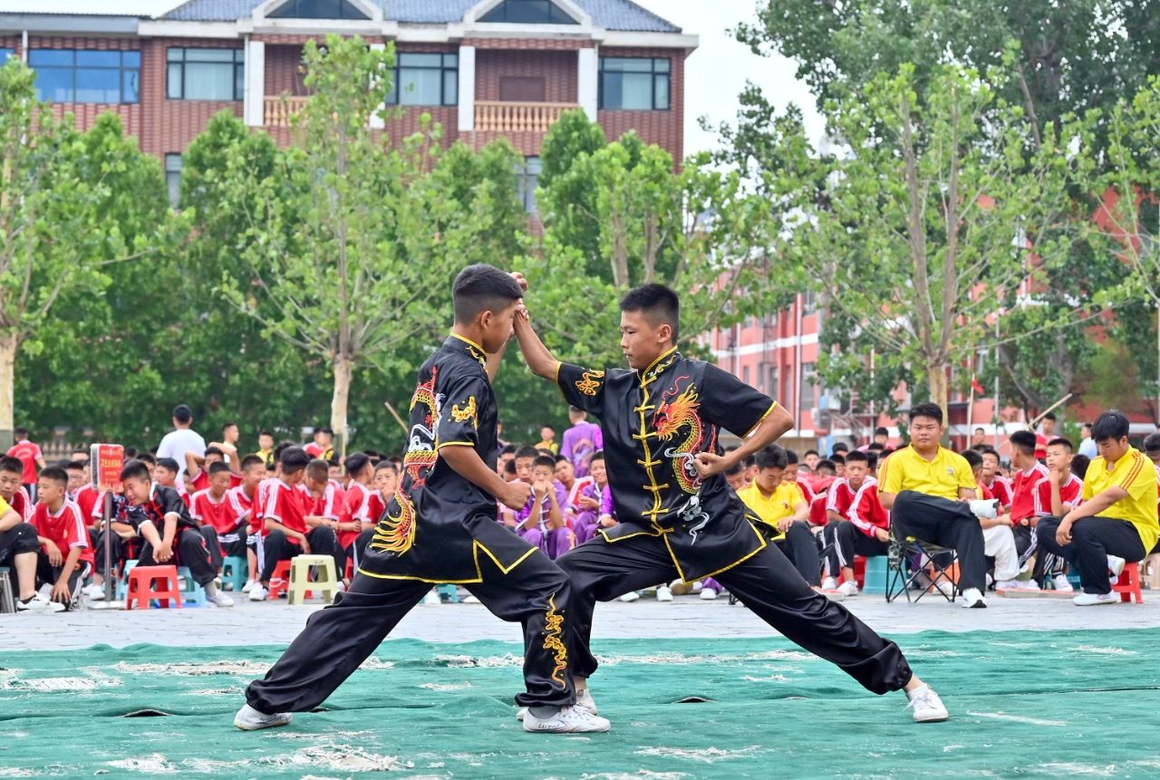 嵩山少林寺招生条件一年学费多少钱