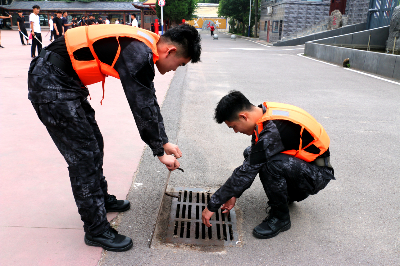 少林小龙武校