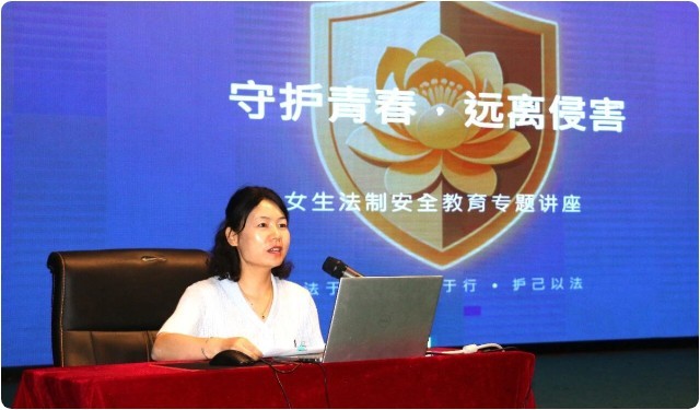 河南嵩山少林小龙武校